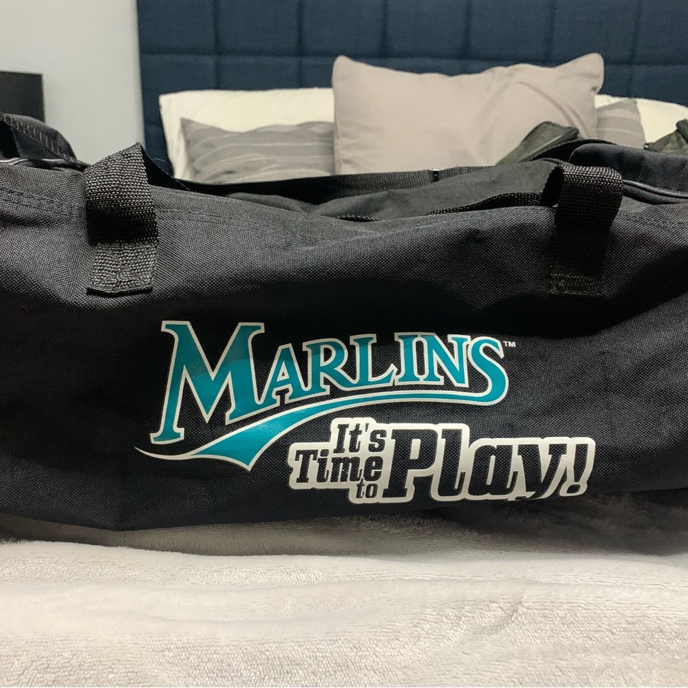 Vintage World Sports MLB Florida Marlins Fox Sports Duffel Bag
